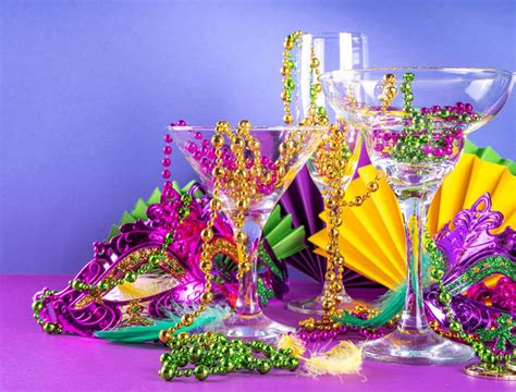 7 Diy Party Decorations For Mardi Gras