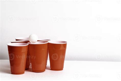 Beer Pong Game 10244618 Stock Photo at Vecteezy