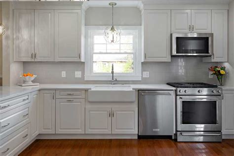 5 Reasons Why You Should Choose Custom Kitchen Cabinetry