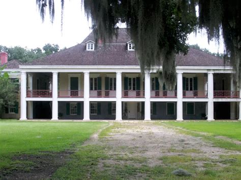 Destrehan Plantation (Destrehan) - Visitor Information & Reviews