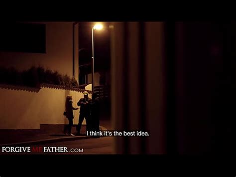 Rubia Checa Infiel Follada Duro Por Un Extra O Mientras El Marido Cornudo Mira Xvideos