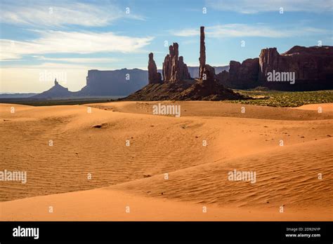 Monument Valley Navajo Tribal Park Stock Photo - Alamy