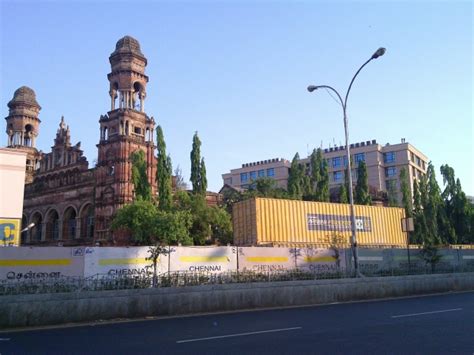 Mount Road OLD Building | Veethi