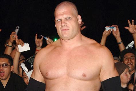 Wrestler Kane to Be Inducted into WWE Hall of Fame: 'This Is the Greatest Honor'