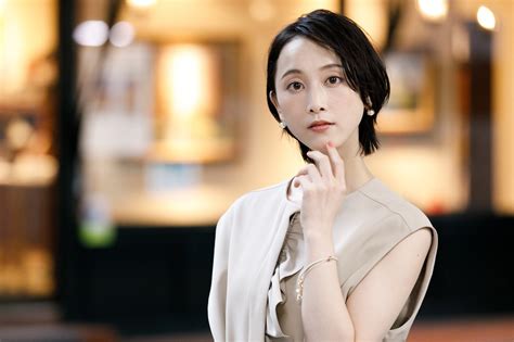 松井玲奈「人のグロテスクな部分が好きなんです」 著名人 Leon レオン オフィシャルwebサイト