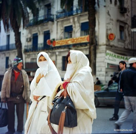 Rolleicord Photos Algiers Haïk Festival — Ibn Ibn Battuta