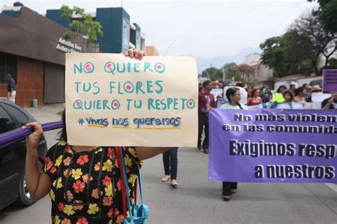 Ofrecen Un Mill N De Pesos Para Encontrar Al Agresor De La Saxofonista