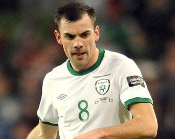 One Team In Ireland: Darron Gibson prepared for Man United exit