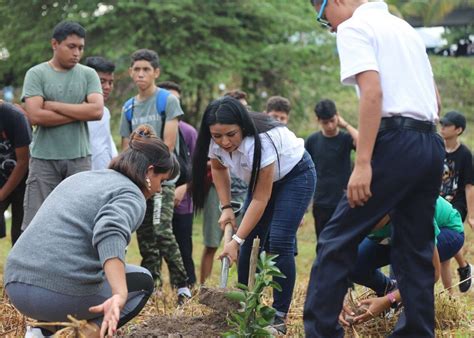 Encabeza Blanca Merari Tziu Jornada De Limpieza Y Reforestaci N En El