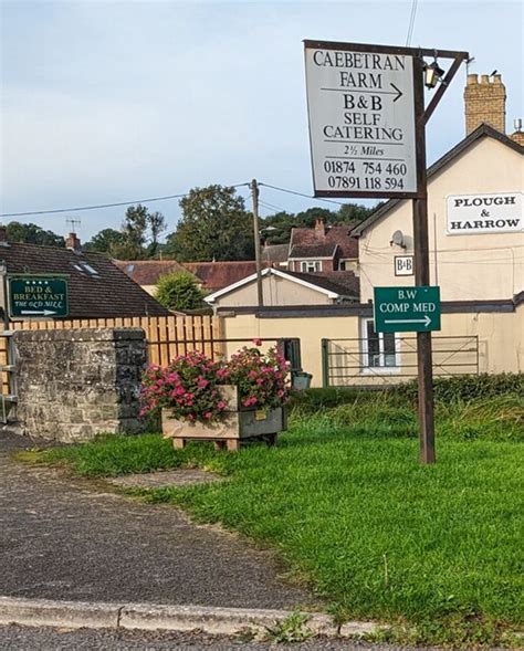 Caebetran Farm Direction Sign Jaggery Geograph Britain And Ireland