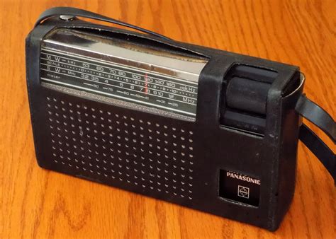 Flickrp2hdha3w Vintage National Panasonic Transistor Radio