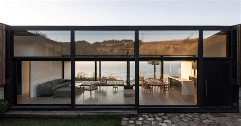 Sweeping Views Pass Through this Chilean Beach House Overlooking the ...