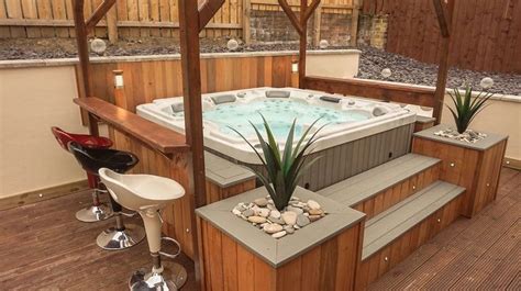 Our Award Winning Fiji 6 Seater Spa With Cedar Surround Staps