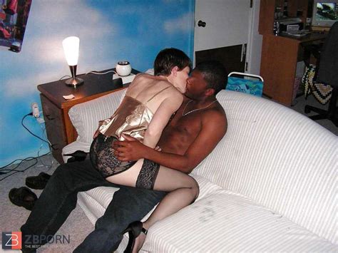 Eileen Likes The Fat Mahogany Stick ZB Porn