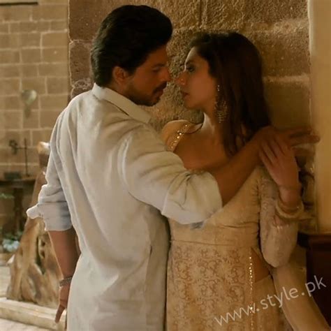 These Romantic Photos Of Mahira Khan & SRK Are Taking The Internet By ...