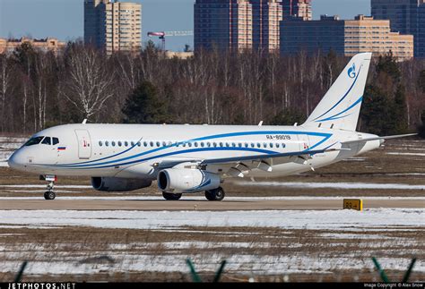 Ra 89019 Sukhoi Superjet 100 95lr Gazpromavia Alex Snow Jetphotos