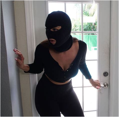 All Sex K2S FJ Bella Rolland Burglar Gets Tit Slapped 02 01 22 Phun Org Forum