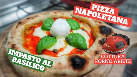 Pizza Napoletana Fatta In Casa Con Inpasto Al Basilico Cottura Forno