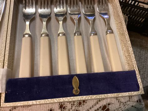 Vintage Epns Made In England Fish Knife And Fork Cutlery Set Boxed Faux