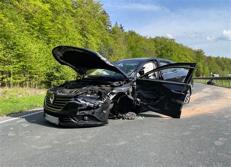 Schwerer Verkehrsunfall Auf Der Bundesstra E