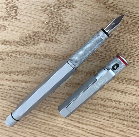 Rotring 600 fountain pen, Silver