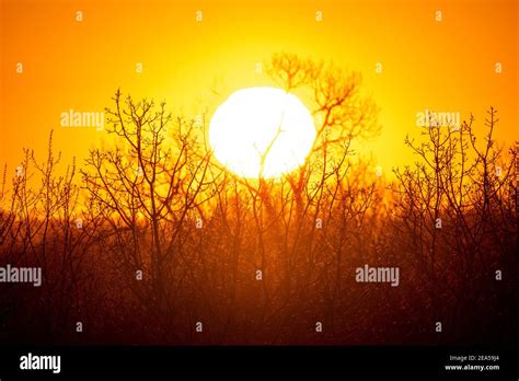 Solstic hi-res stock photography and images - Alamy