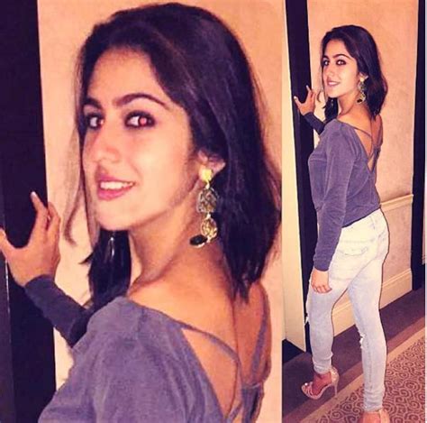 Sara Ali Khan Flaunts Her Sexy Back And It Can T Get Any Hotter Than This View Pic Bollywood