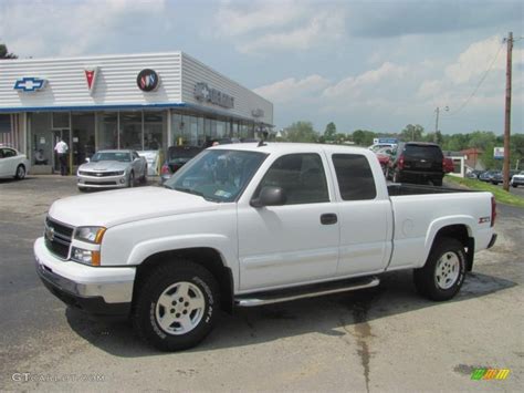 2007 Summit White Chevrolet Silverado 1500 Classic Z71 Extended Cab 4x4 30036873