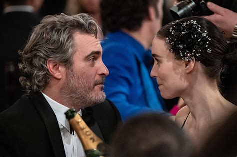 Joaquin Phoenix diventerà papà Rooney Mara è incinta Amica