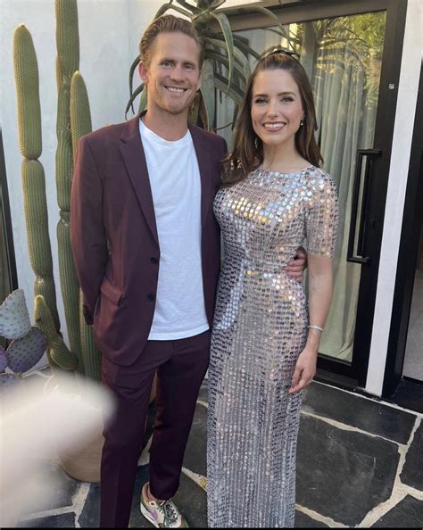 Sophia Bush | Scrolller