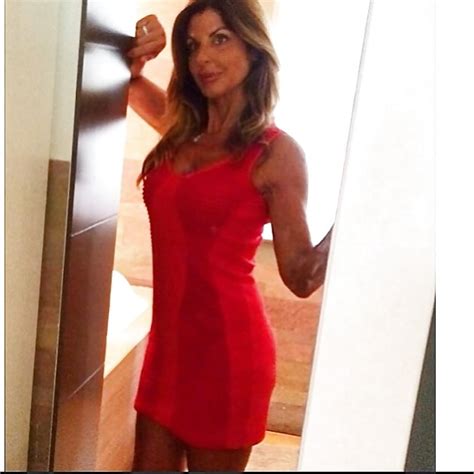 Gorgeous Milf Rosella Photo X Vid