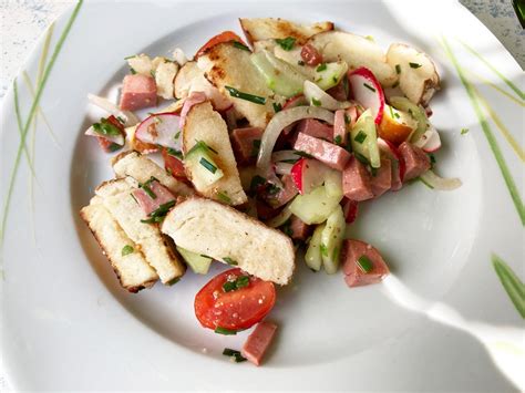 Bayerischer Leberkäs Salat Rezept