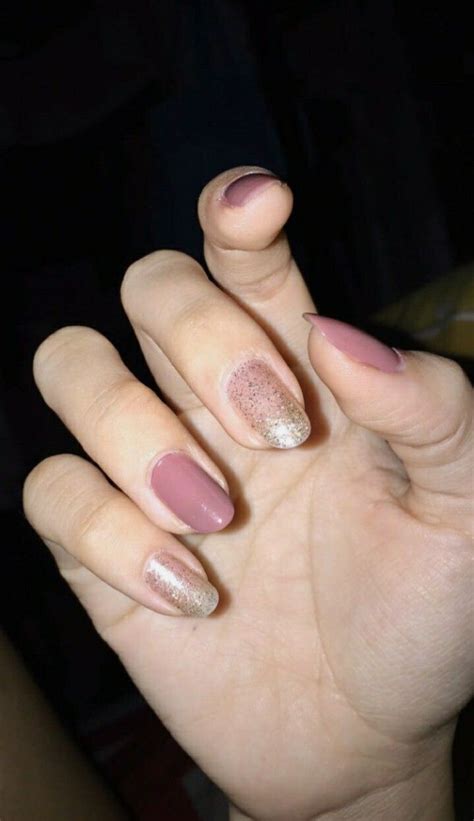 Pin Di Nails Seni Kuku Simpel Seni Kuku Kuku