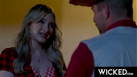 Smokin Hot Blonde Search XVIDEOS