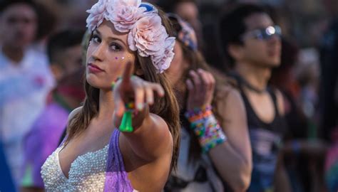 9 People You'll Meet at Every Music Festival - Ticketmaster Blog