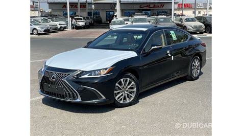 New LEXUS ES 300 2.5L HYBRID BLACK 2023 2023 for sale in Dubai - 670614