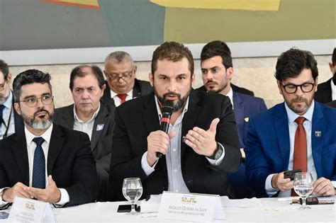 Presidente Da Ag Ncia De Desenvolvimento Participa Do Lan Amento Da