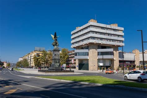 Monumento A Los H Roes De Kosovo En El Centro De La Batalla De