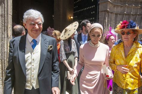 Boda De Sol De Medina Orleans Braganza Y Pedro Dom Nguez Manj N Toro