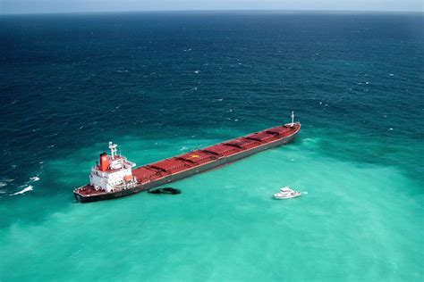 Schiffsunglück im Great Barrier Reef TAUCHEN de