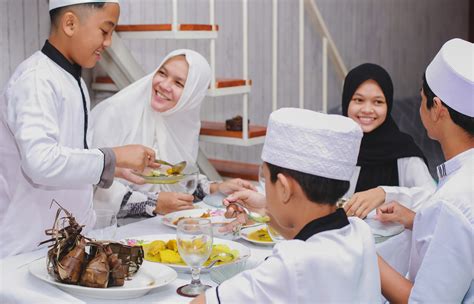 Kuliner Minahasa Yang Cocok Di Meja Makan Saat Rayakan Idul Fitri