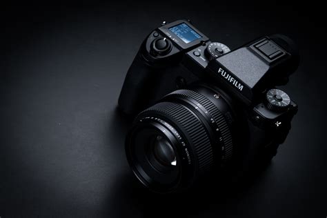 Fujifilm GFX 50S Review | GearOpen