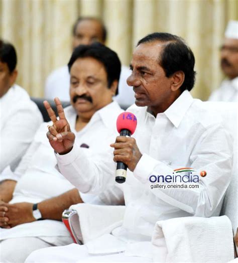 Photo Gallery Telangana CM KCR Press Conference At Pragathi Bhavan On