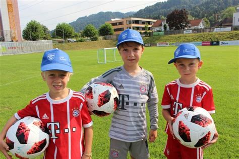 Viel Begeisterung beim SPARK 7 Fußball Nachwuchs Sommer Camp in