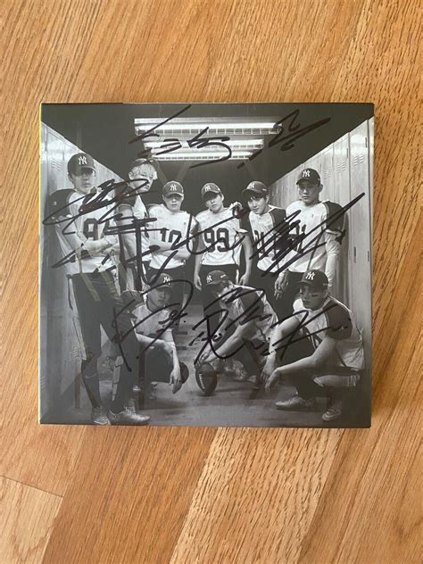 EXO 2nd Album Repackage Love Me Right Korean Promotional Version