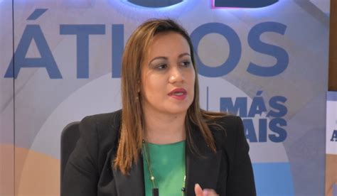 Carolina Corcho Ministra De Salud De Colombia En Un Evento De La ANDI