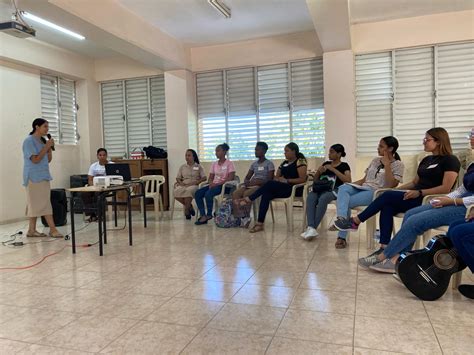 LAS TERESAS DANDO VIDA POR AMOR Carmelitas Teresas de San José