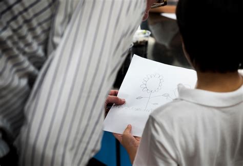 Ni Os Felices En La Escuela Primaria Foto Premium