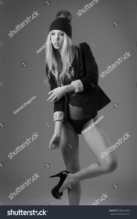 Sexy Slim Blonde Woman Posing Studio Stock Photo 388323304 Shutterstock