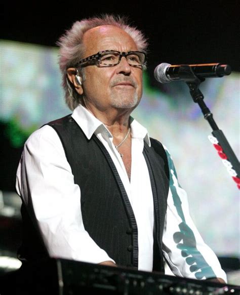 Foreigner to hold farewell tour in 2023 - Breitbart